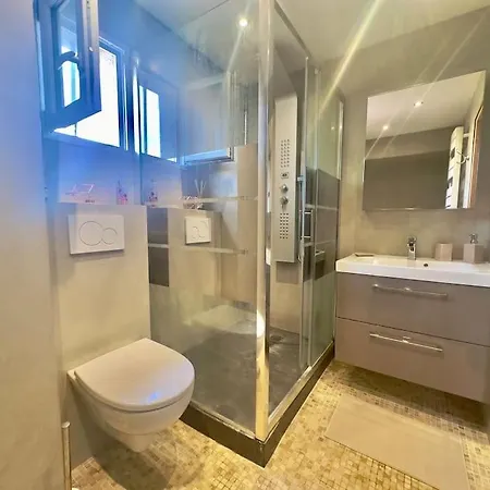 Villa Avec Piscine Privee A - Cote D'azur *